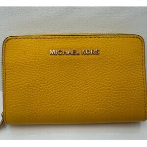 Michael Kors Yellow Credit Card Money Wallet 5 x 3 Zippered